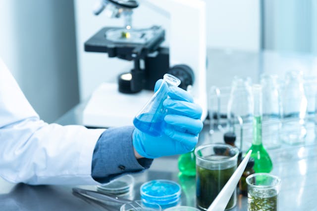 Canadian Research Chemicals- Regulations, Manufacturing, Quality Standards & Industry Applications